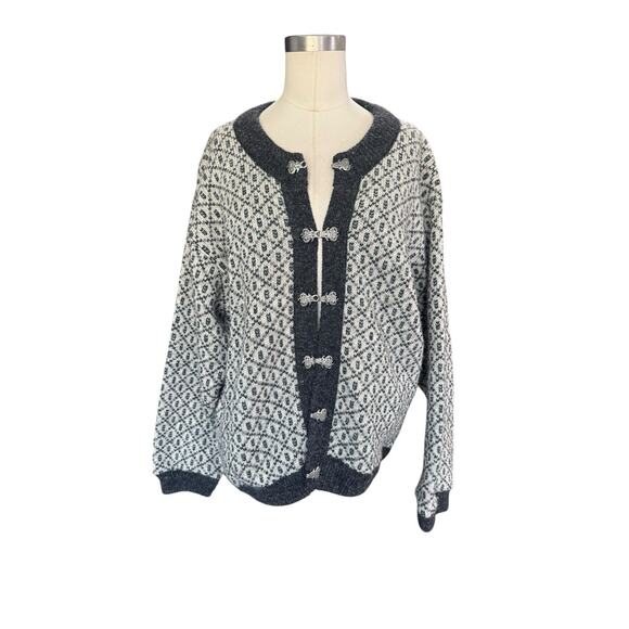 Vintage LL Bean Norway Wool Ladies Nordic Cardigan Sweater Gray Size Medium - Picture 11 of 11